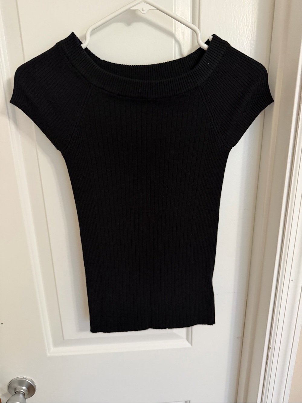 Express Black Off-the-Shoulder Ribbed Short-Sleeve Sweater